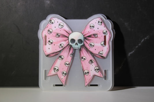 Bows & Skulls
