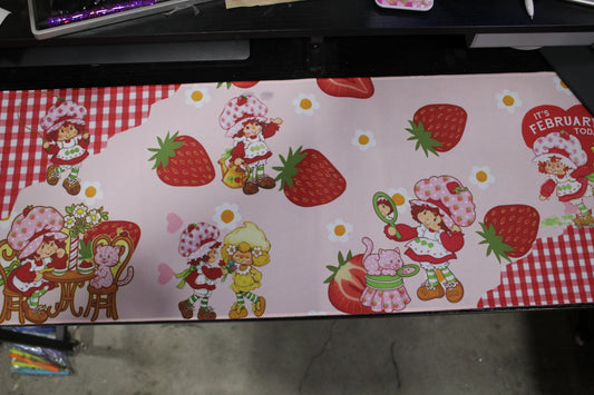 SS girl desk mat